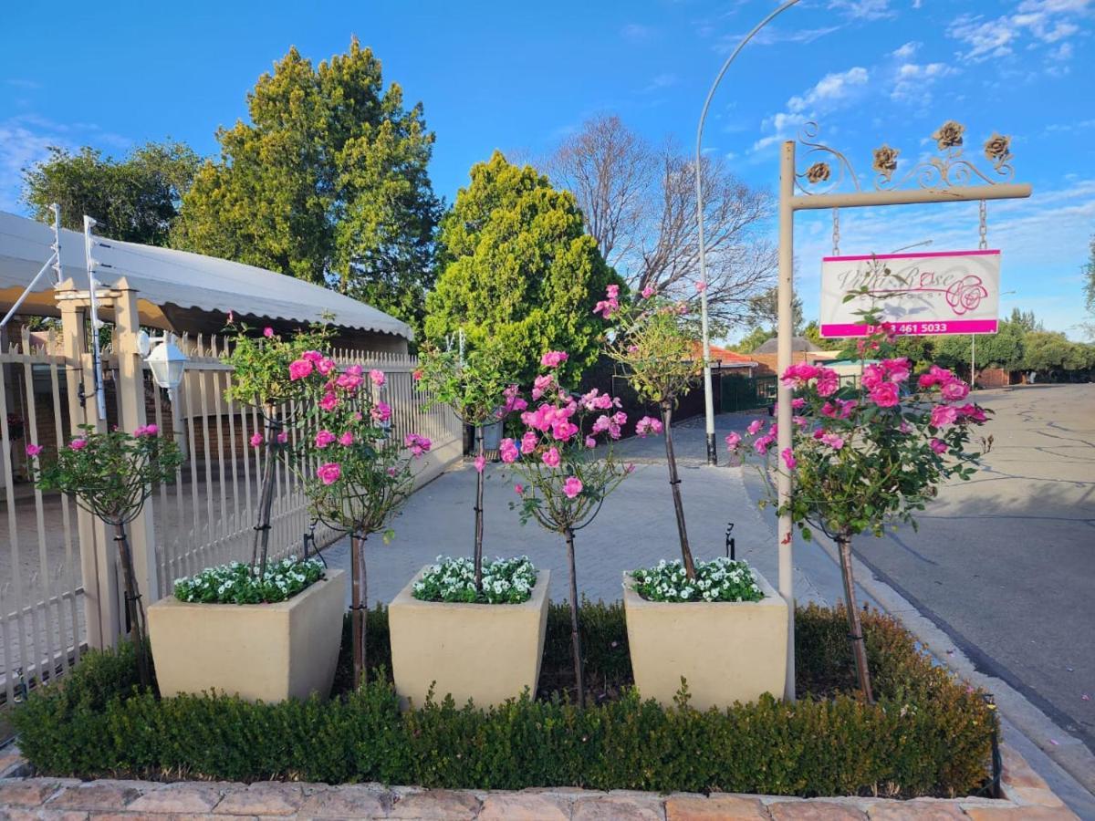 Villa Rose Cottages Bloemfontein Exterior foto